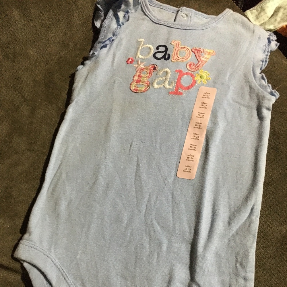 Baby Gap Tshirt  18 months